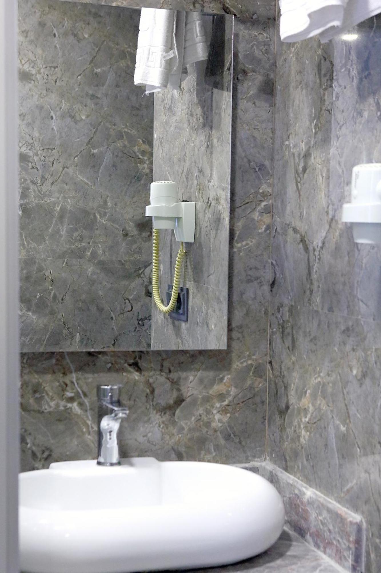 Amara Old City Hotel & Spa Istanbul Bagian luar foto